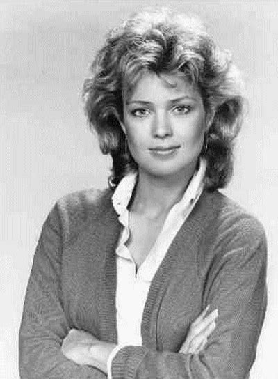 melody anderson height